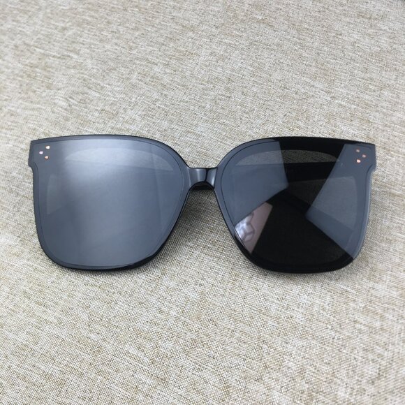 New Gentle Monster Flatba “Her” Black Sunglasses main image 4